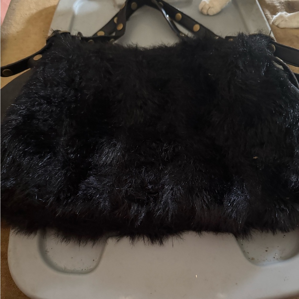 Metro 7 Black Faux Fur Shoulder Bag